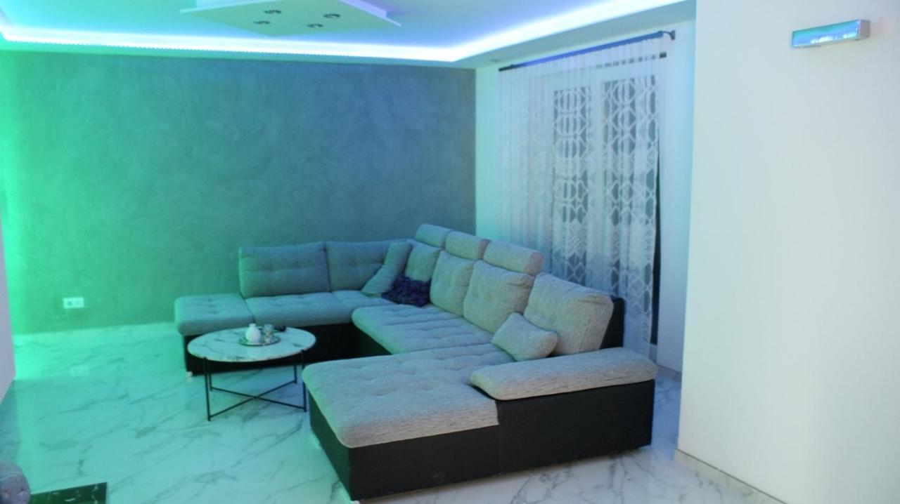 Guesthouse Парндорф Экстерьер фото