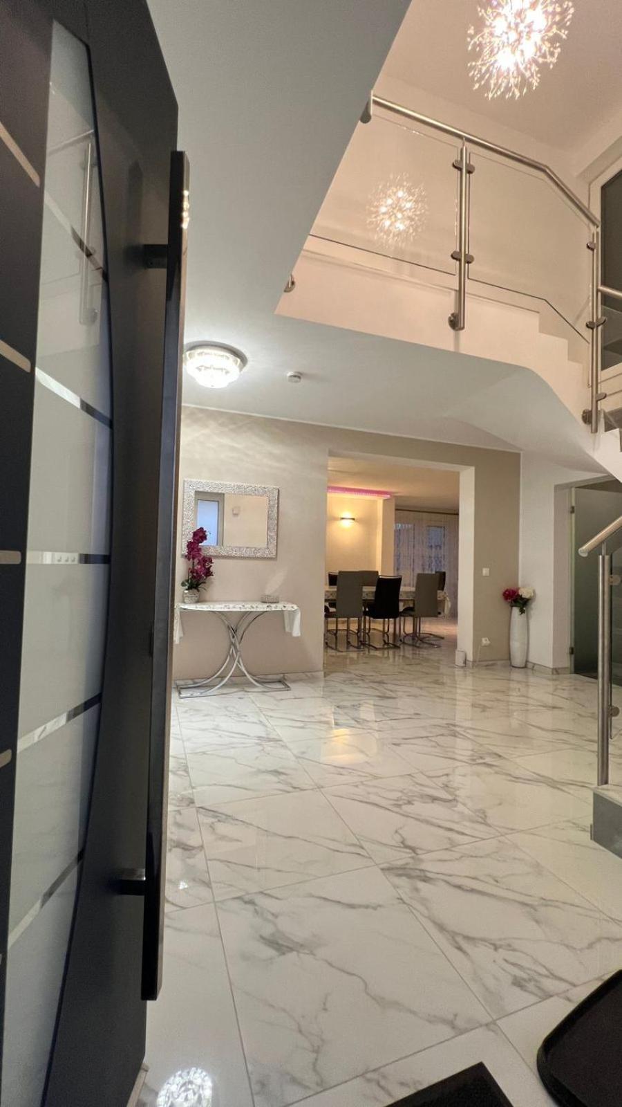 Guesthouse Парндорф Экстерьер фото